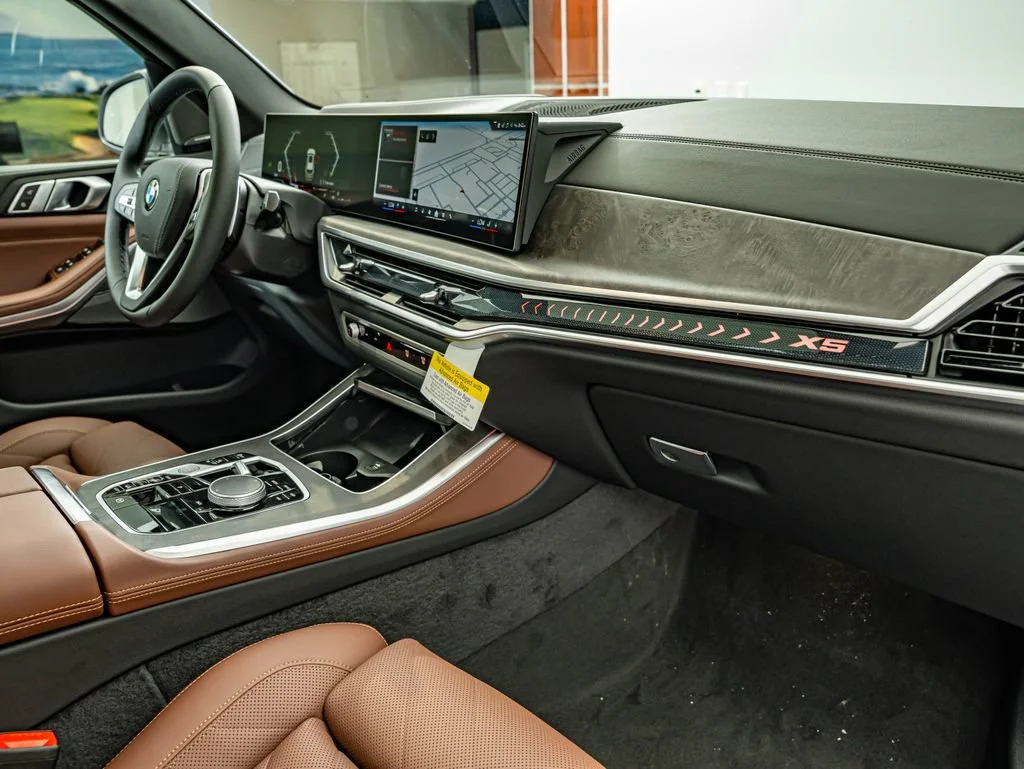New 2026 Alpine White BMW xDrive40i image 35