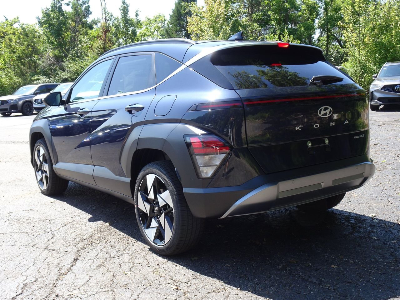 New 2027 Blue Hyundai Limited AWD image 3