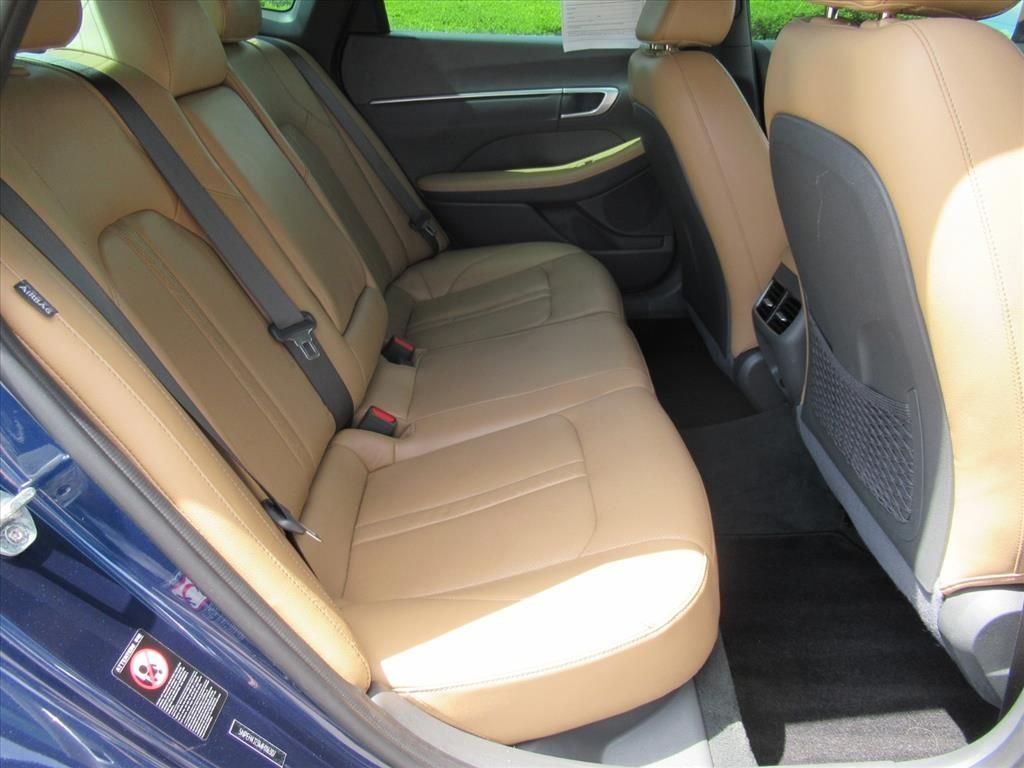 Used 2021 Blue Hyundai Limited image 33