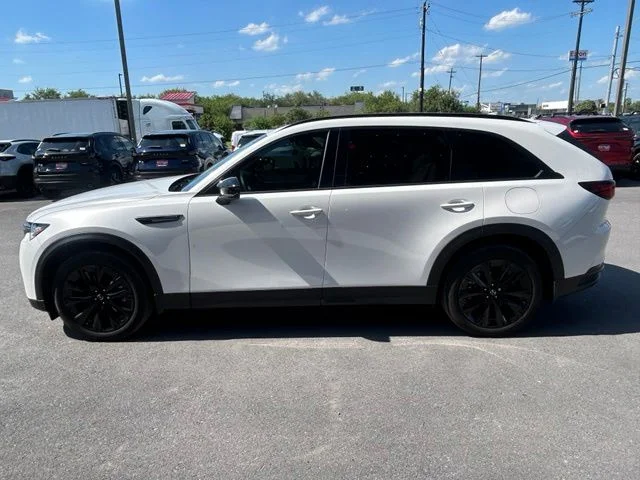 Used 2025 White Mazda 3.3 Turbo Premium image 4