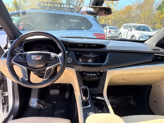 Used 2017 Silver Cadillac Base image 17