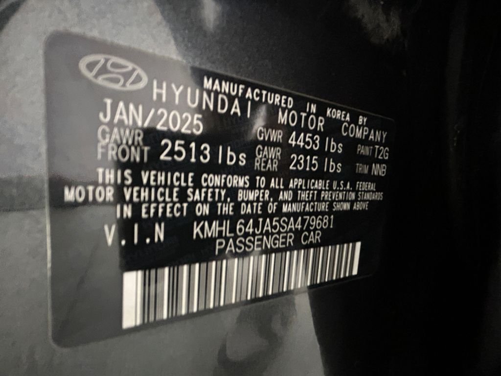 Used 2025 Gray Hyundai SEL image 20