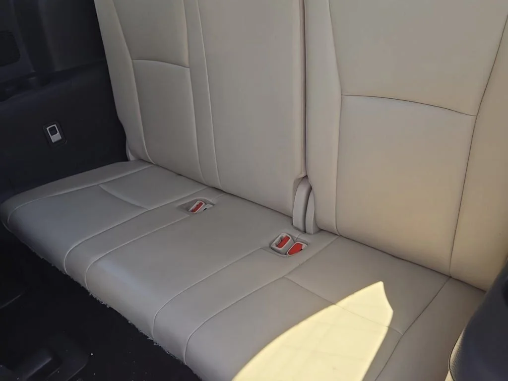 Used 2021 White Toyota XLE image 11