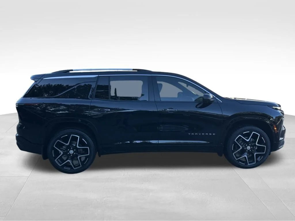 Used 2025 Black Chevrolet High Country image 7