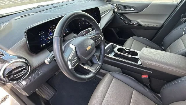 2025 Chevrolet Equinox LT - Photo 10