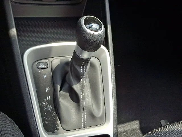 New 2026 White Hyundai SE image 17