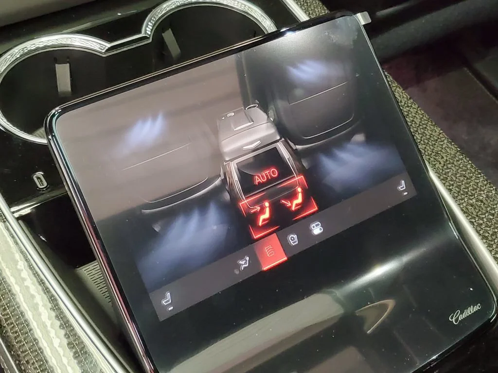 2026 Cadillac Escalade V-Series - Photo 41
