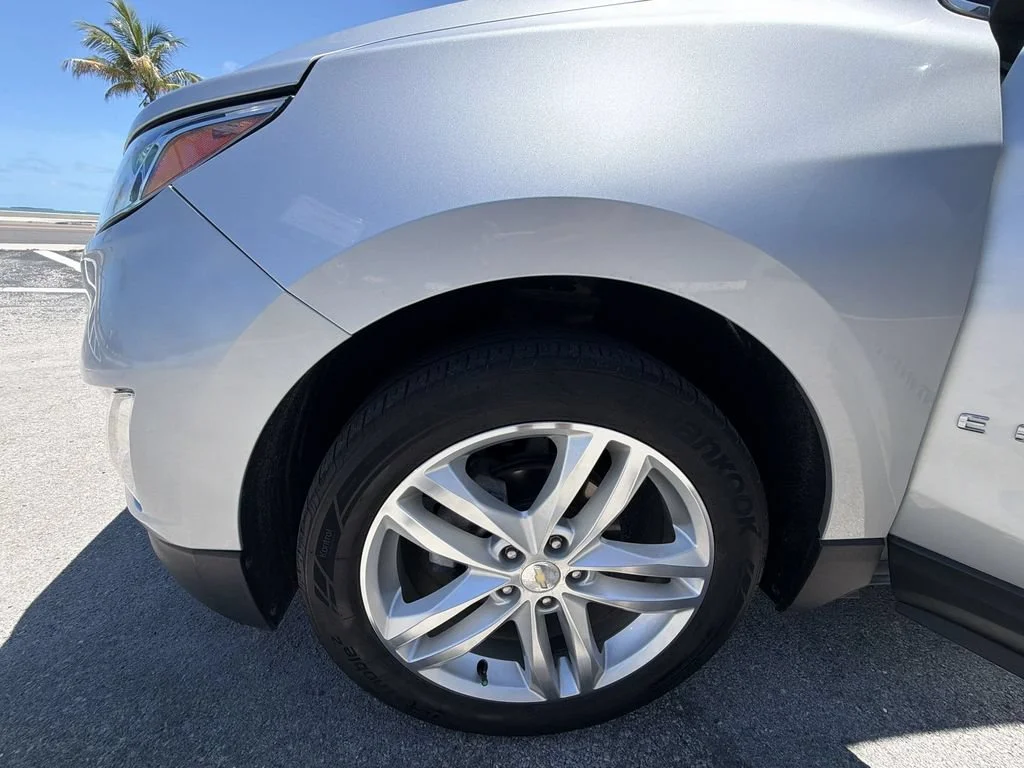 Used 2018 SILVER ICE METALLIC Chevrolet Premier image 40