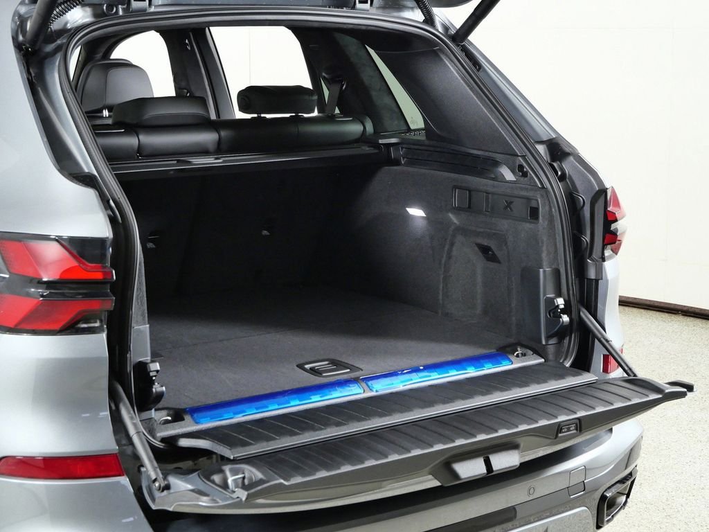 Used 2026 Skyscraper Grey Metallic BMW xDrive50e image 30