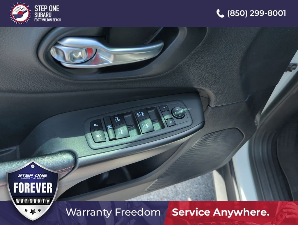 Used 2022 White Jeep Trailhawk image 19
