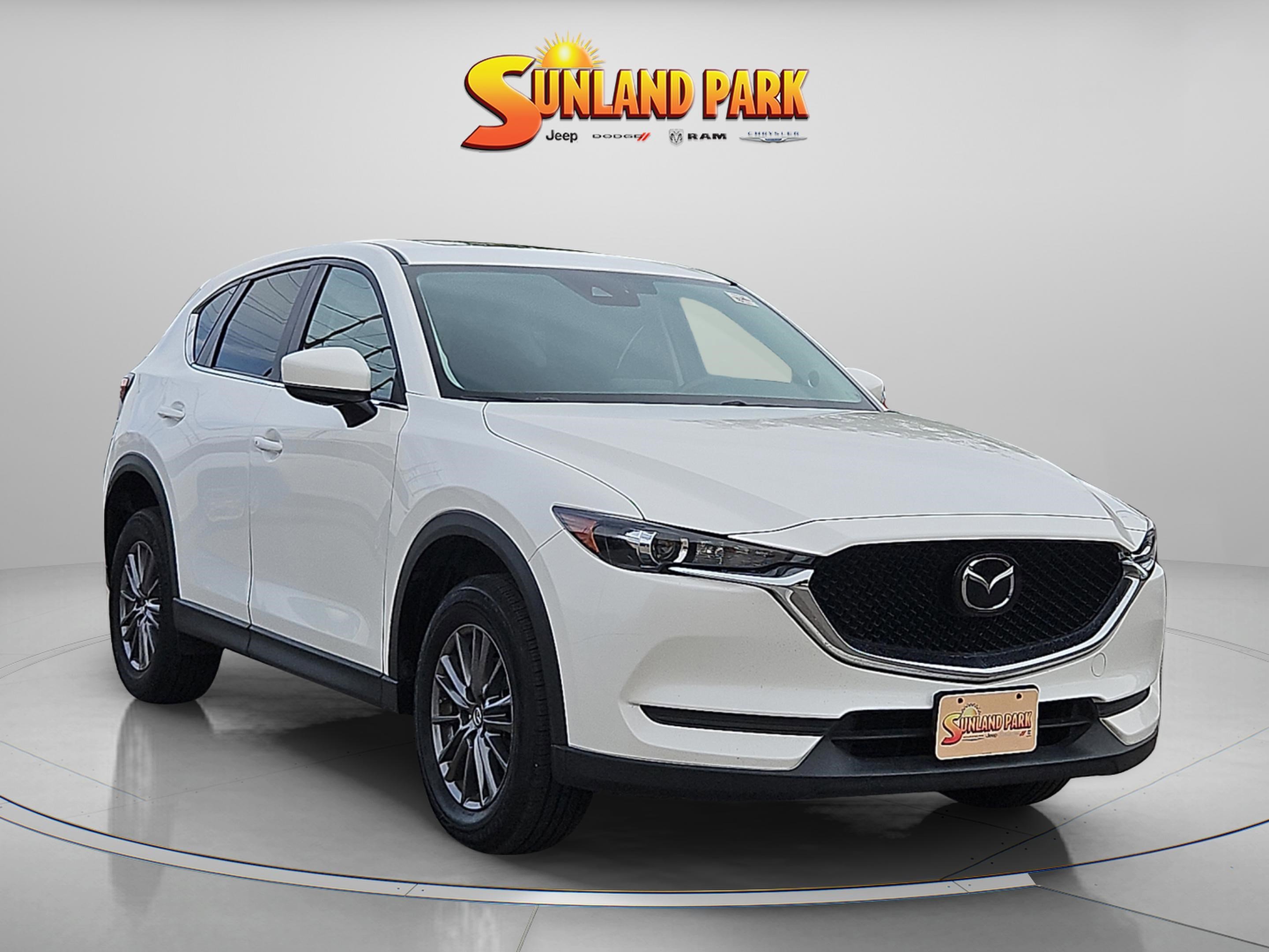 2020 Mazda CX-5 Touring Auto's photo