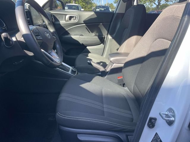 2024 Hyundai Venue SEL - Photo 15