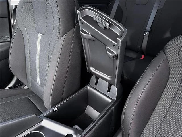 New 2026 Abyss Black Hyundai SE image 18
