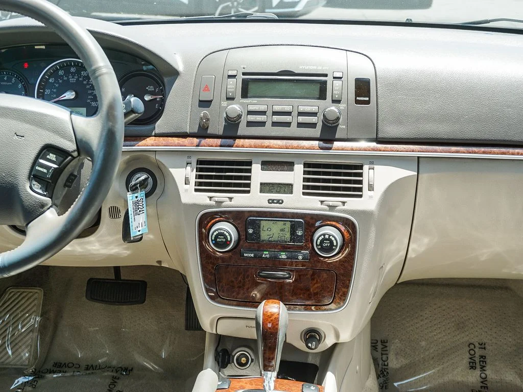 Used 2006 White Hyundai GLS V6 image 15