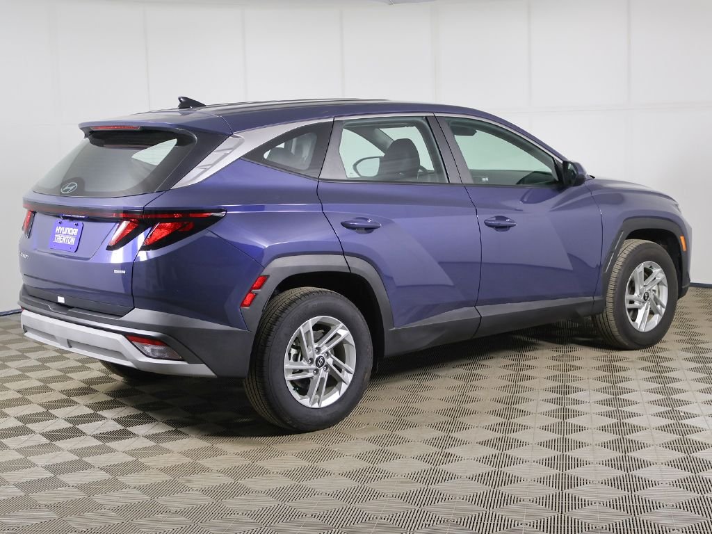 Used 2025 Blue Hyundai SE image 8