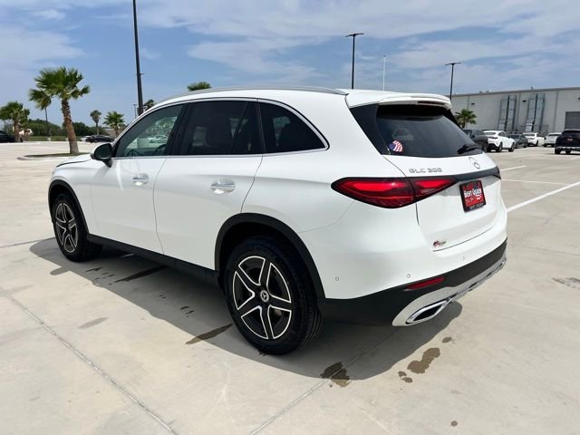 New 2026 Polar White Mercedes-Benz GLC 300 image 33