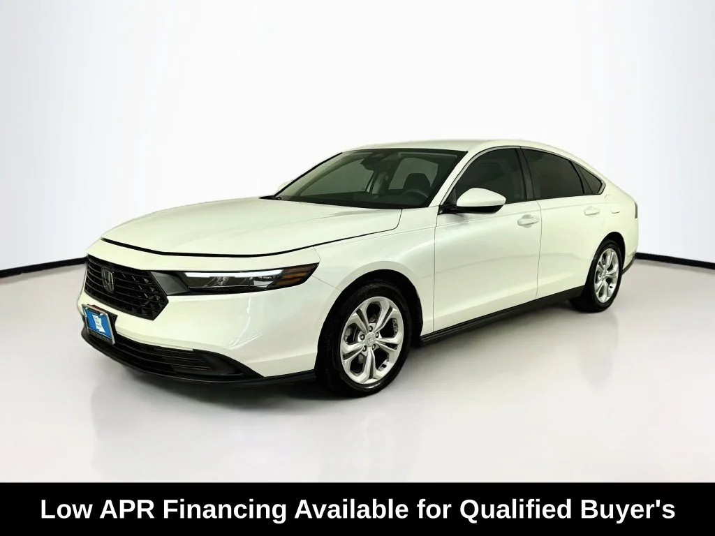 Used 2026 Platinum White Pearl Honda LX image 3