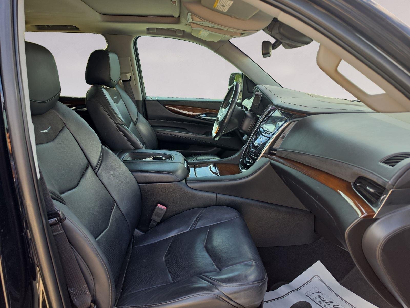 2018 Cadillac Escalade ESV Luxury - Photo 15