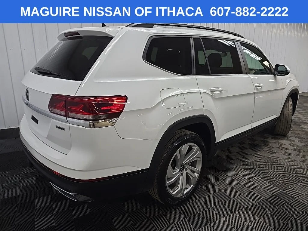 Used 2022 White Volkswagen 3.6L V6 SE w/Technology image 10