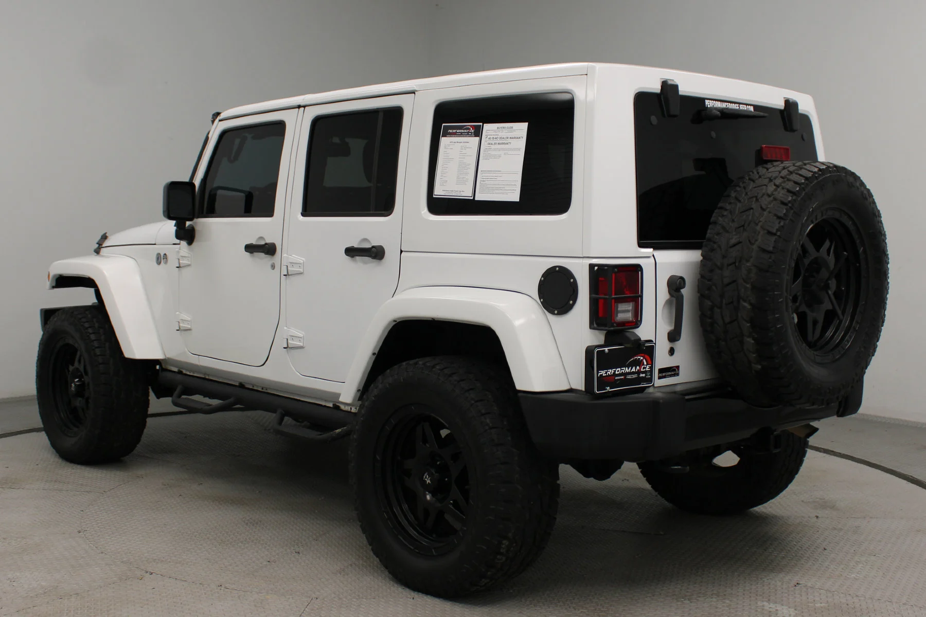 Used 2015 Bright White Clearcoat Jeep 4WD 4dr Altitude image 29