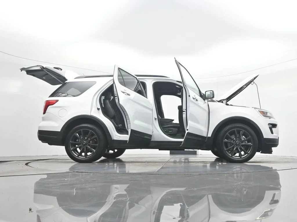 Used 2018 White Ford XLT image 45