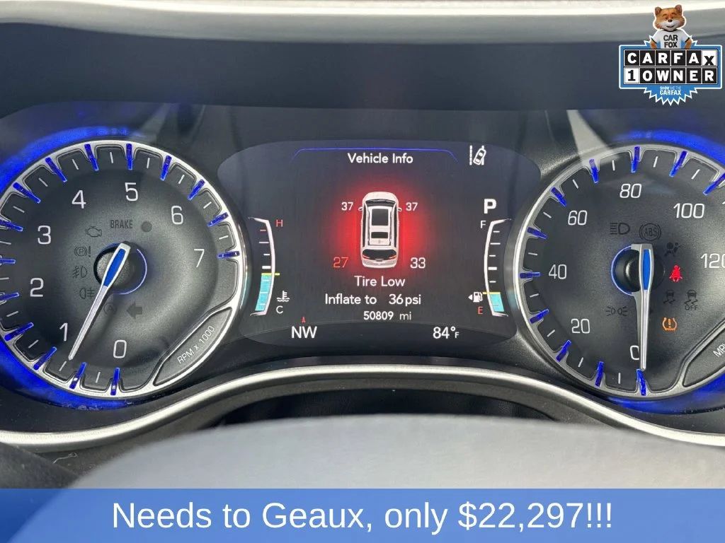 Used 2023 Silver Chrysler Touring L image 51
