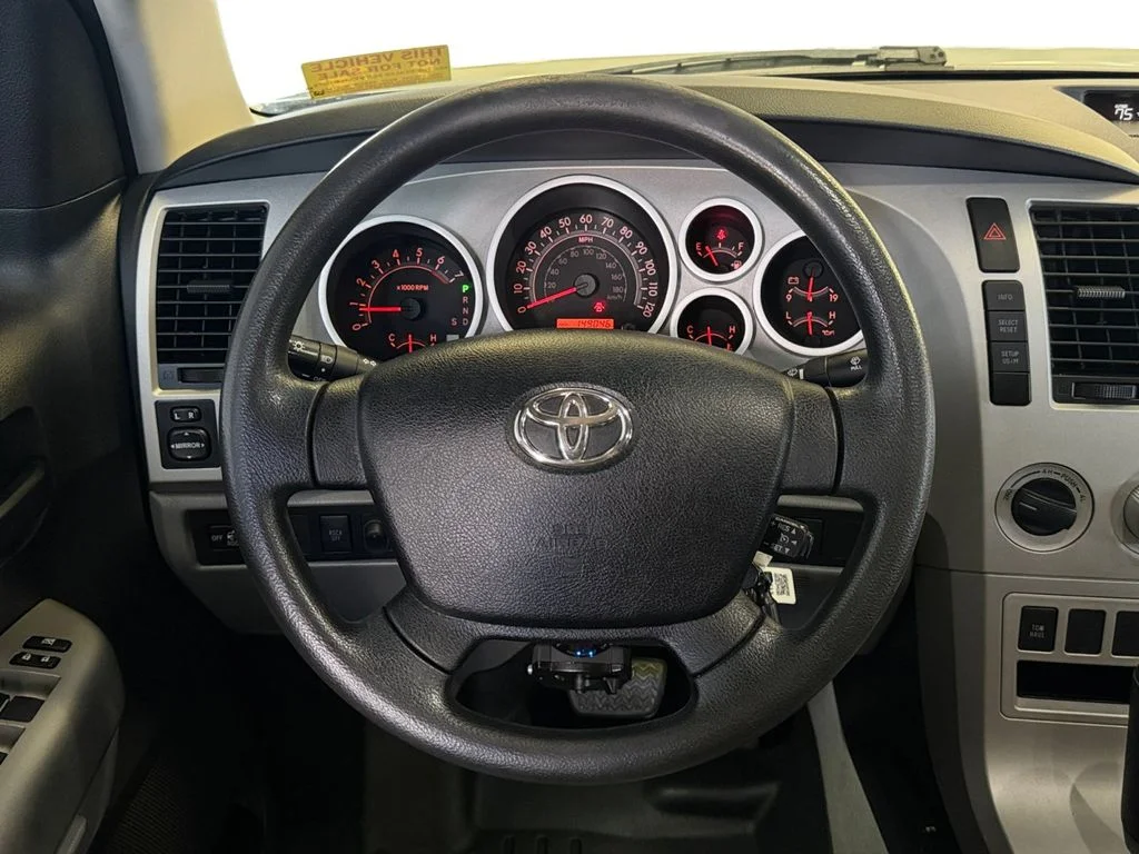 Used 2008 Silver Toyota Base image 17