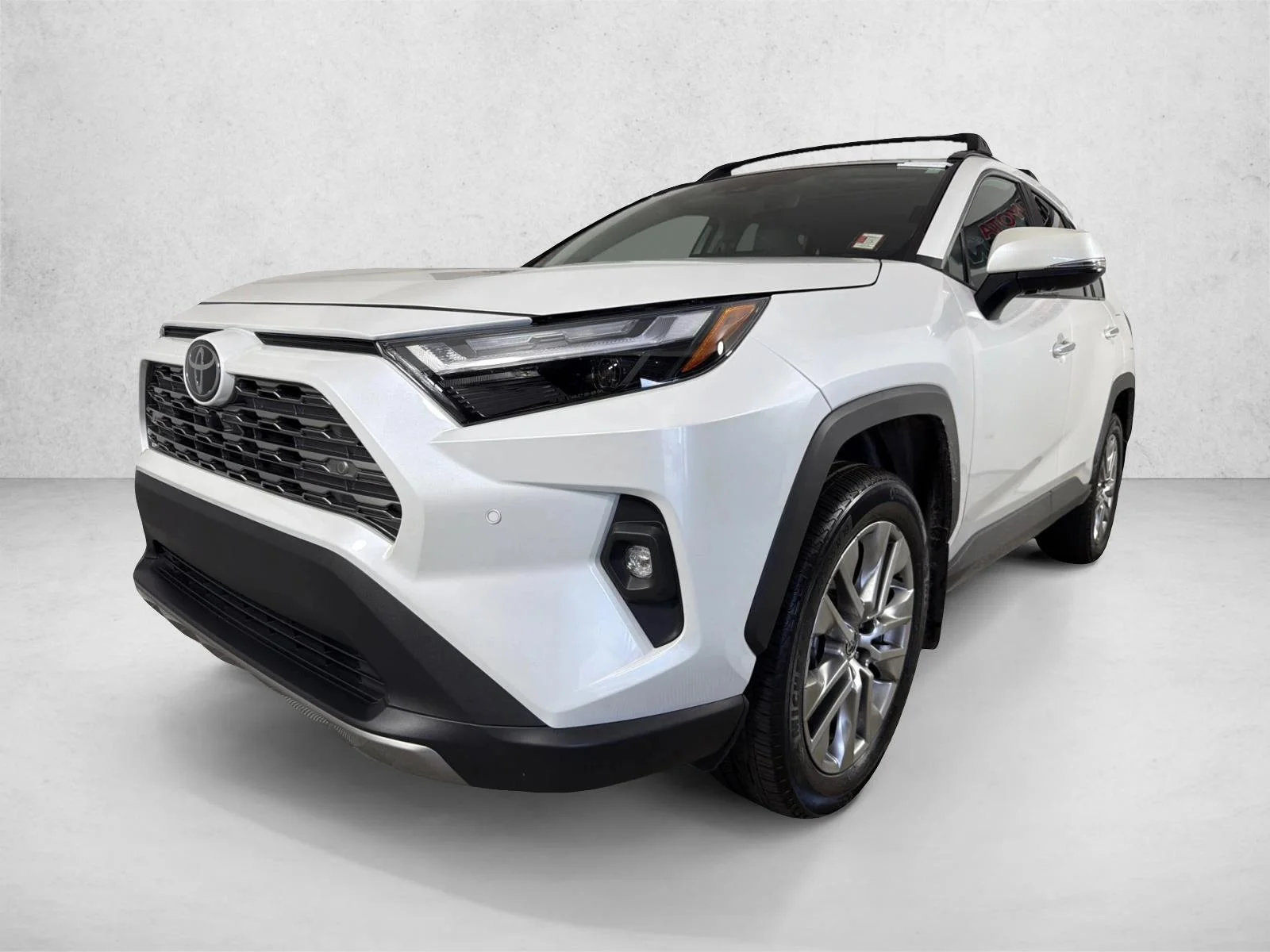 Used 2024 Wind Chill Pearl [ Toyota Limited image 8