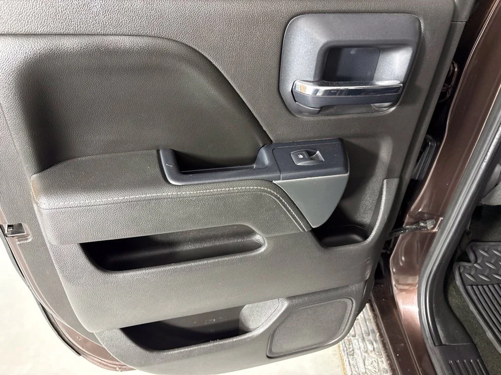 Used 2016 Brown Chevrolet LT image 25