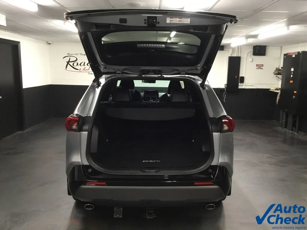 Used 2019 Silver Toyota XSE image 12