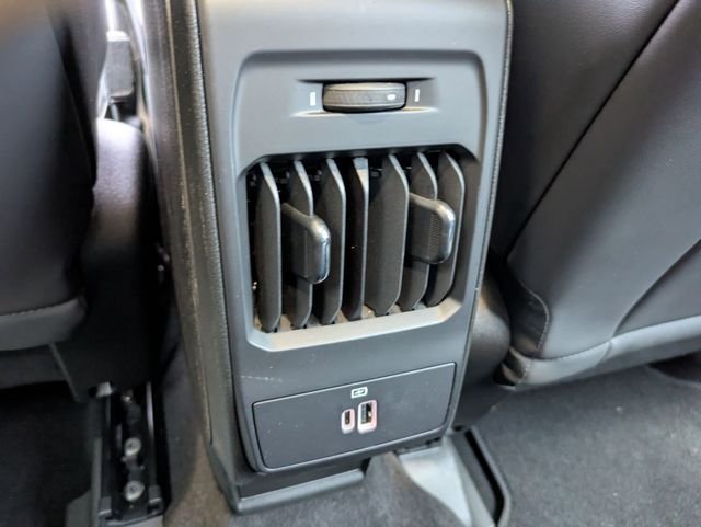 Used 2024 Silver Alfa Romeo Veloce image 27