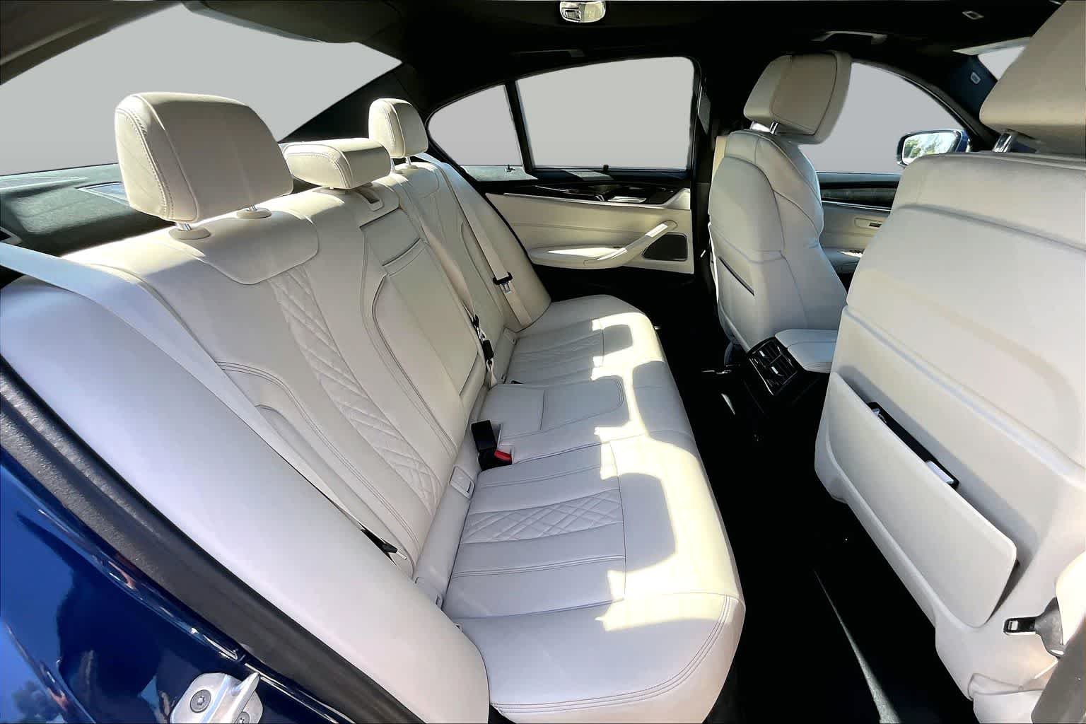 Used 2021 Phytonic Blue Metallic BMW 540i image 20