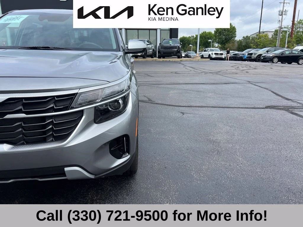 Certified Used 2024 Gray Kia LX image 21
