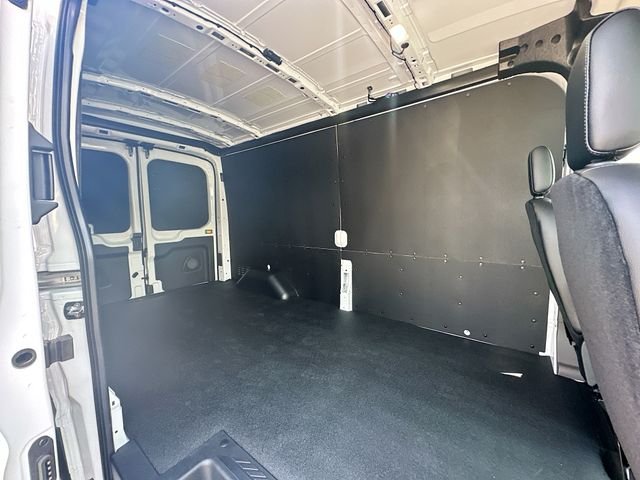 New 2026 Oxford White Ford Base image 26