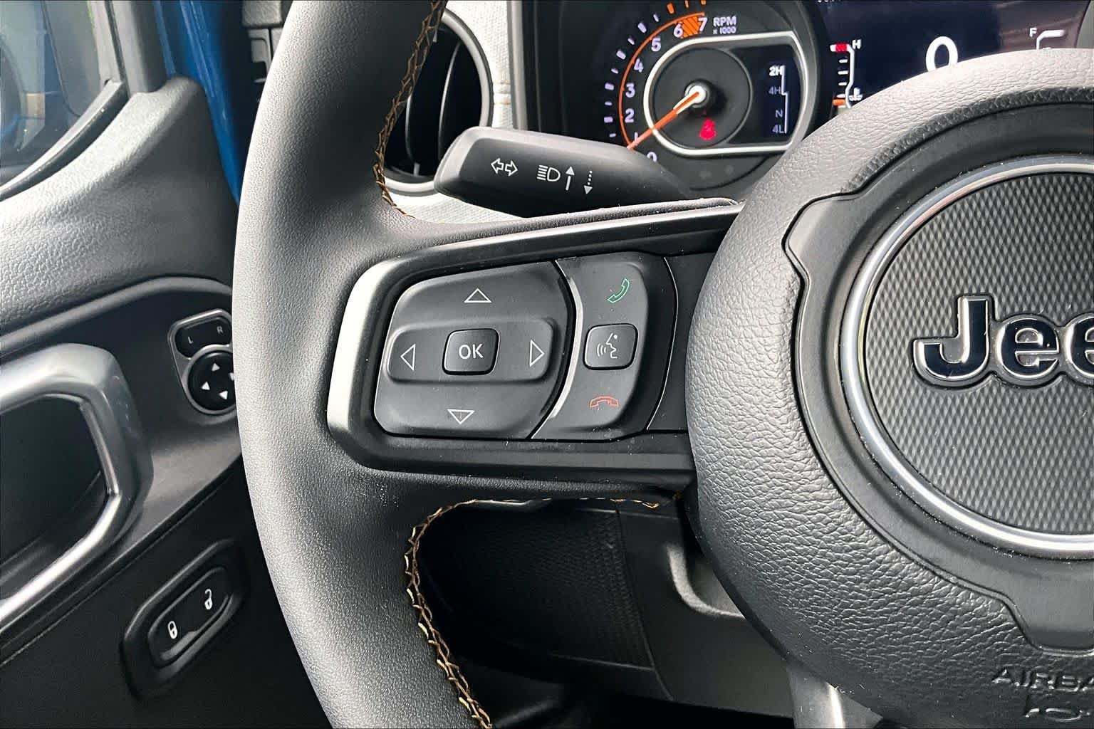 Used 2024 Hydro Blue Pearlcoat Jeep Sport S image 22