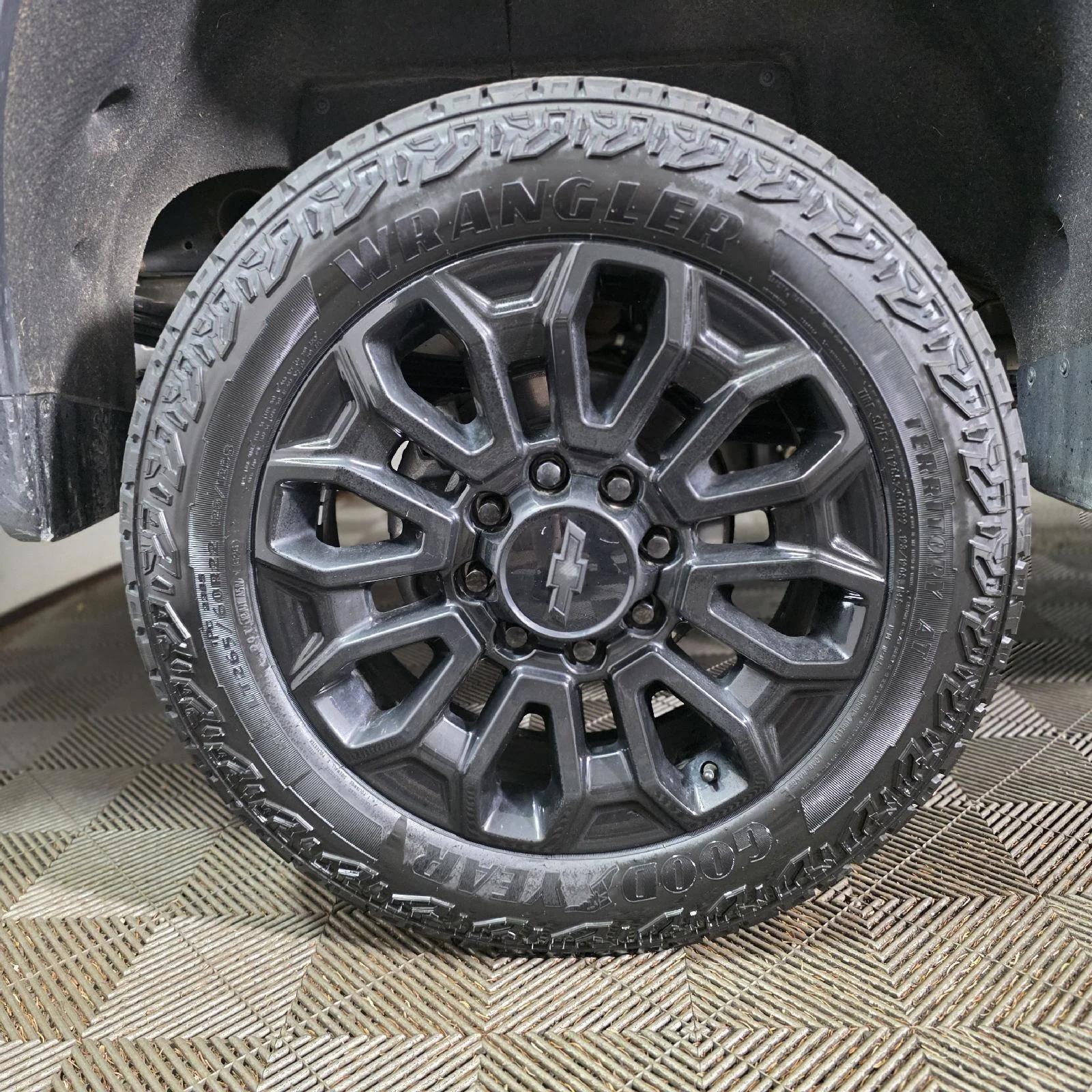 Used 2026 Black Chevrolet High Country image 4