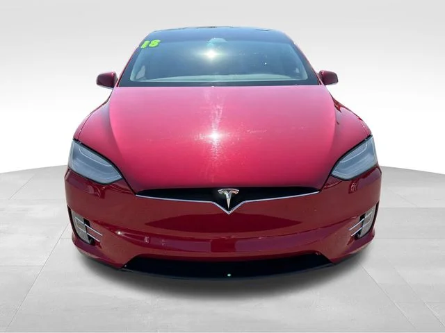 Used 2018  Tesla P100D image 2
