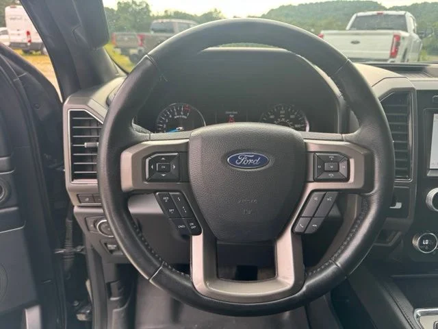 Used 2021 Black Ford XLT image 19