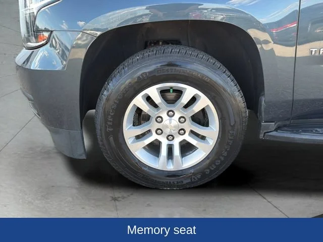 Used 2019 SHADOW GRAY METALLIC Chevrolet LT image 30