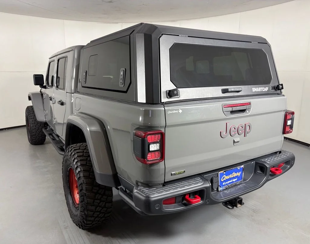 Used 2021 Gray Jeep Rubicon image 6