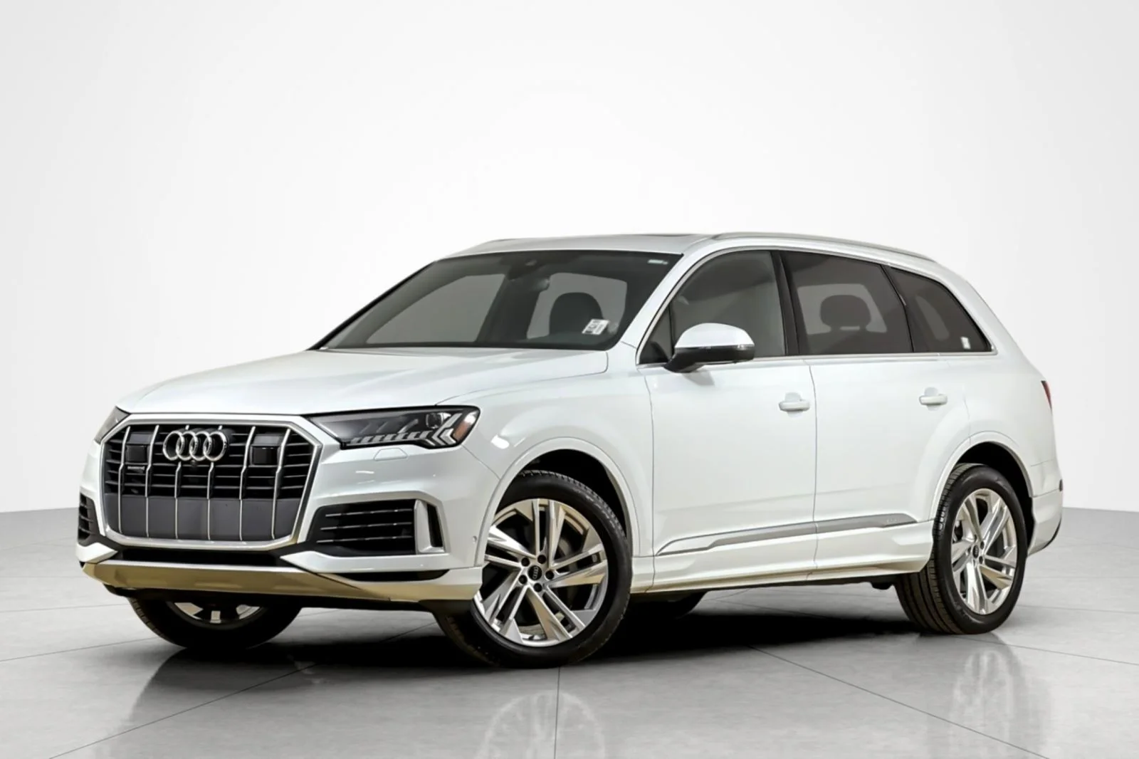 Used 2023 Glacier White Metallic Audi Premium 55 TFSI quattro image 1