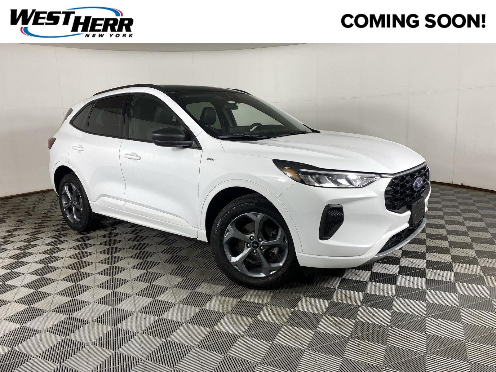 2023 Ford Escape ST-Line AWD's photo