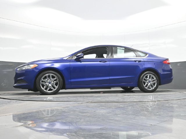 Used 2016 Blue Ford SE image 21