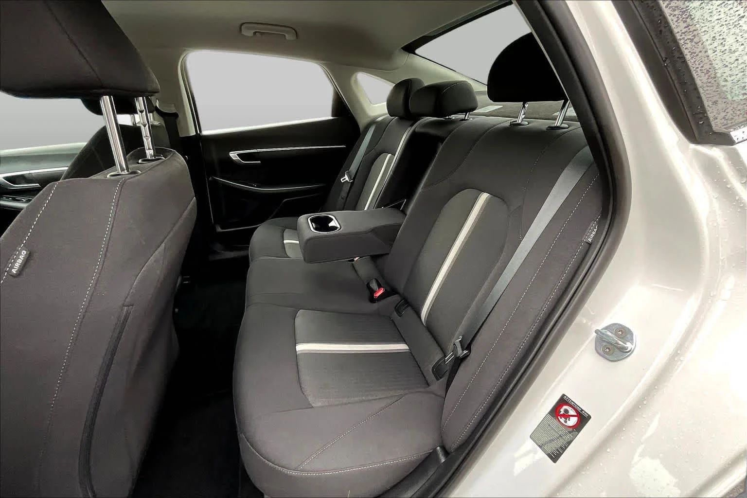 Used 2022 Quartz White Hyundai SEL image 19