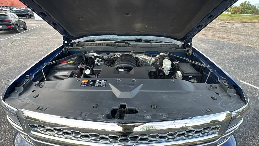 Used 2014 BLUE TOPAZ METALLIC Chevrolet LTZ image 17