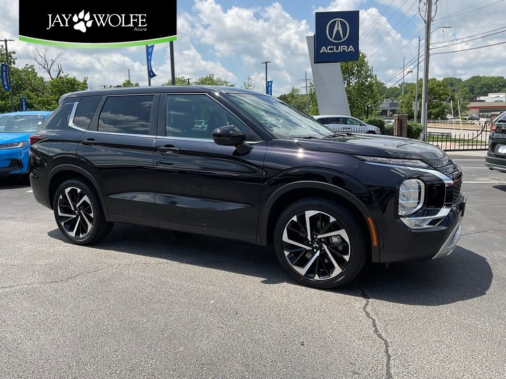 2023 Mitsubishi Outlander SE S-AWC's photo
