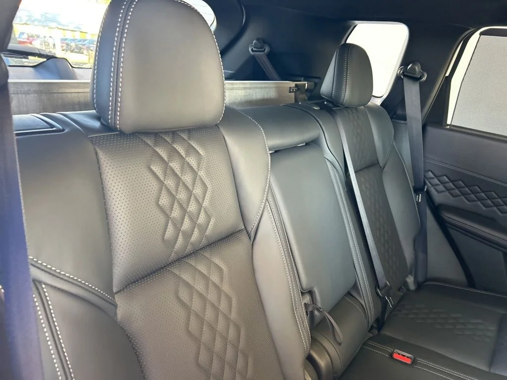 2025 Mitsubishi Outlander Plug-in Hybrid SEL Black Edition - Photo 31