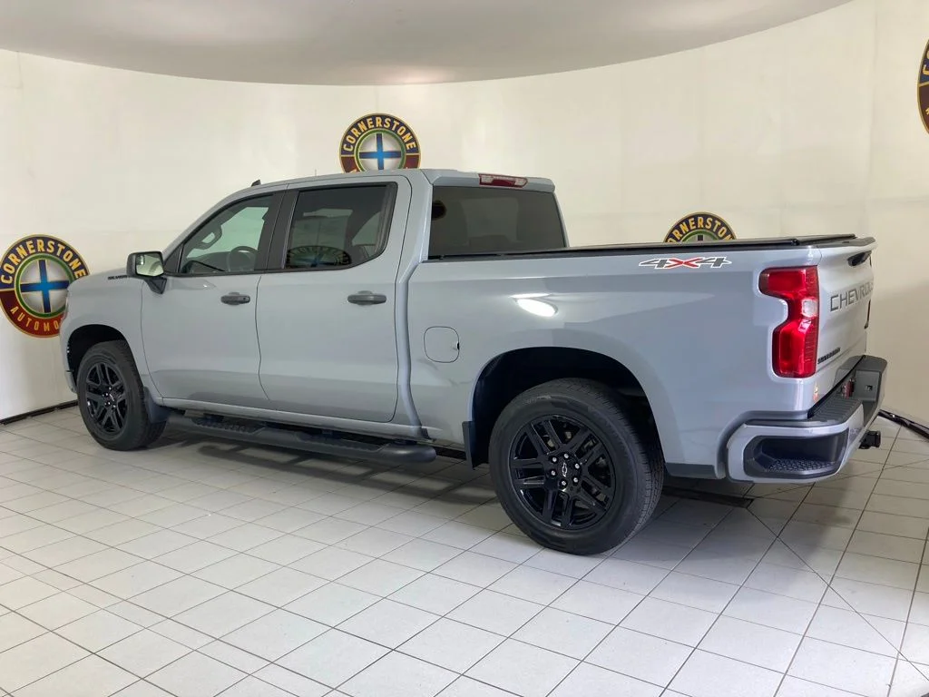Used 2024 Gray Chevrolet Custom image 20