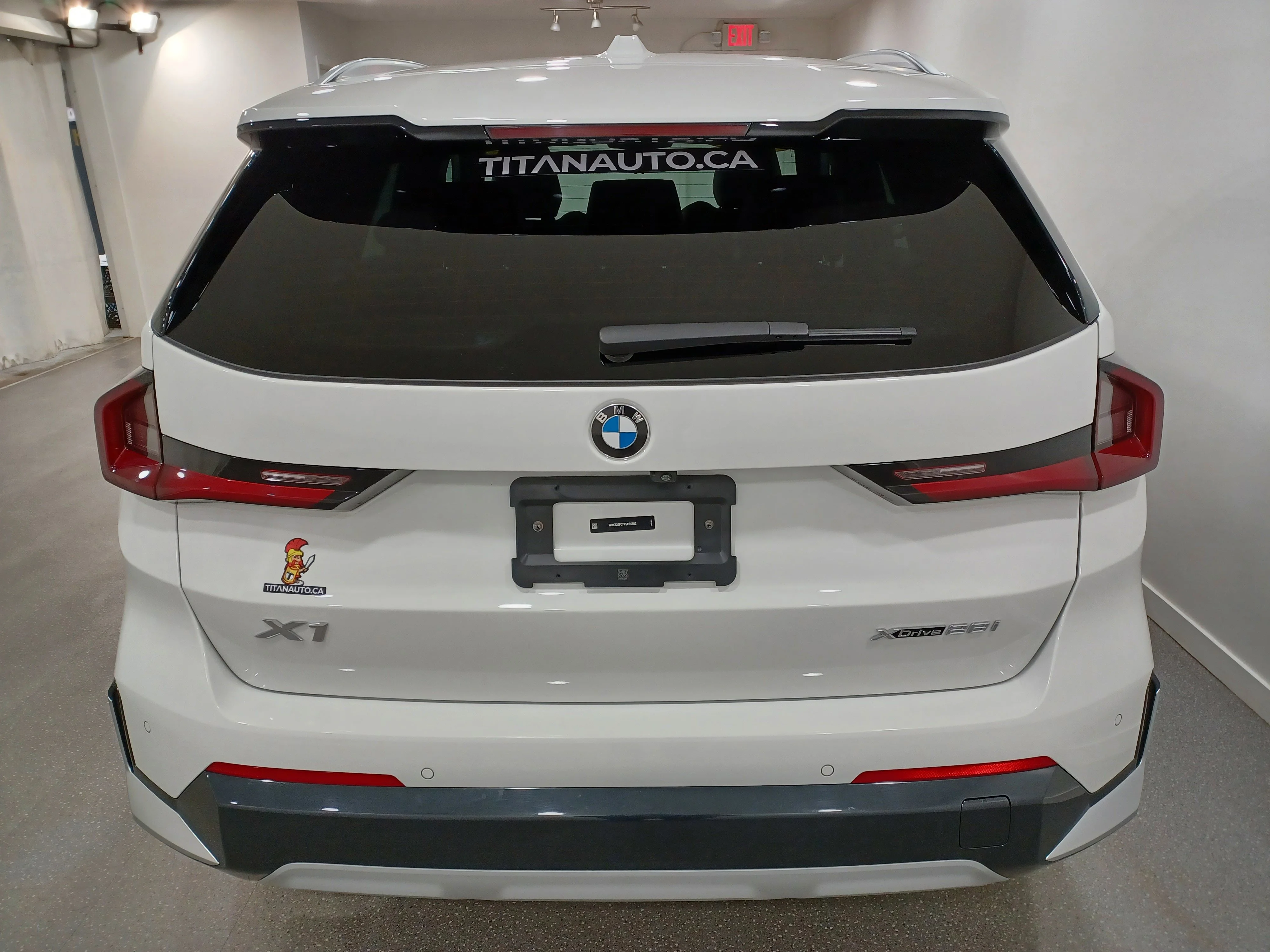 Certified Used 2023 Mineral White Metallic BMW xDrive28i*Nav | Htd Steering Wheel | Pano Roof | Htd Leather | Lane Keep Assist | Rain Sense Wipers image 26