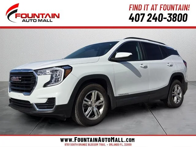 Used 2022 White GMC SLE image 1